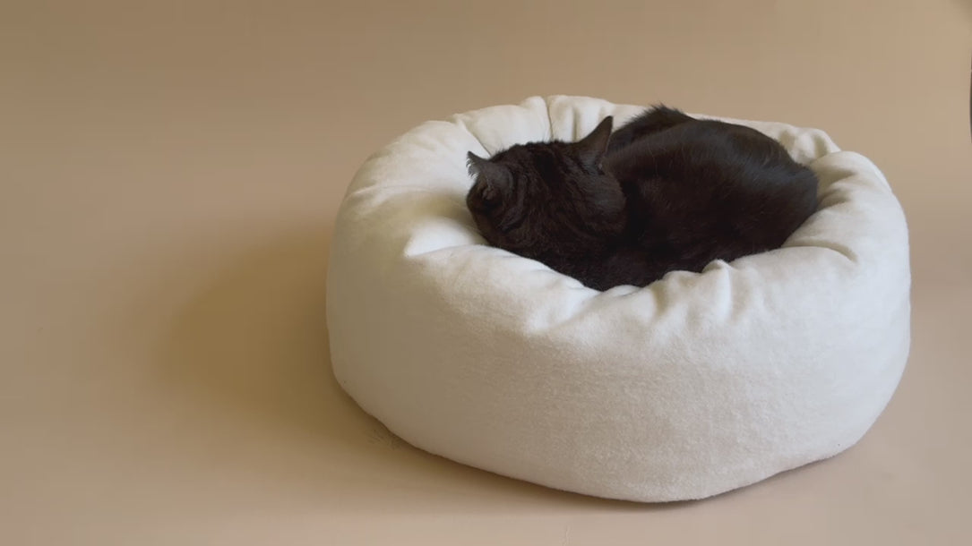 Sereno Donut Cat Bed
